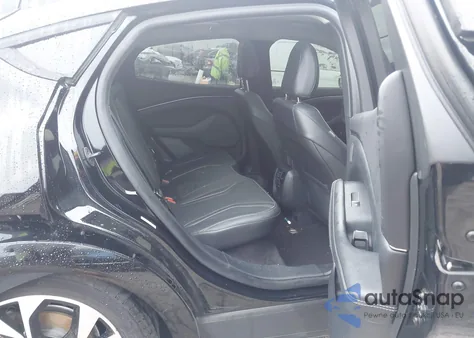 2023 Ford Mustang Mach-E Premium z USA, uszkodzony, nr VIN 3FMTK3RM4PMA30264